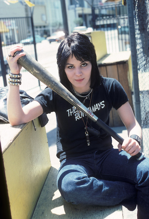 Joan+Jett+tumblr_kt886uiSuM1qzi6z7o1_500